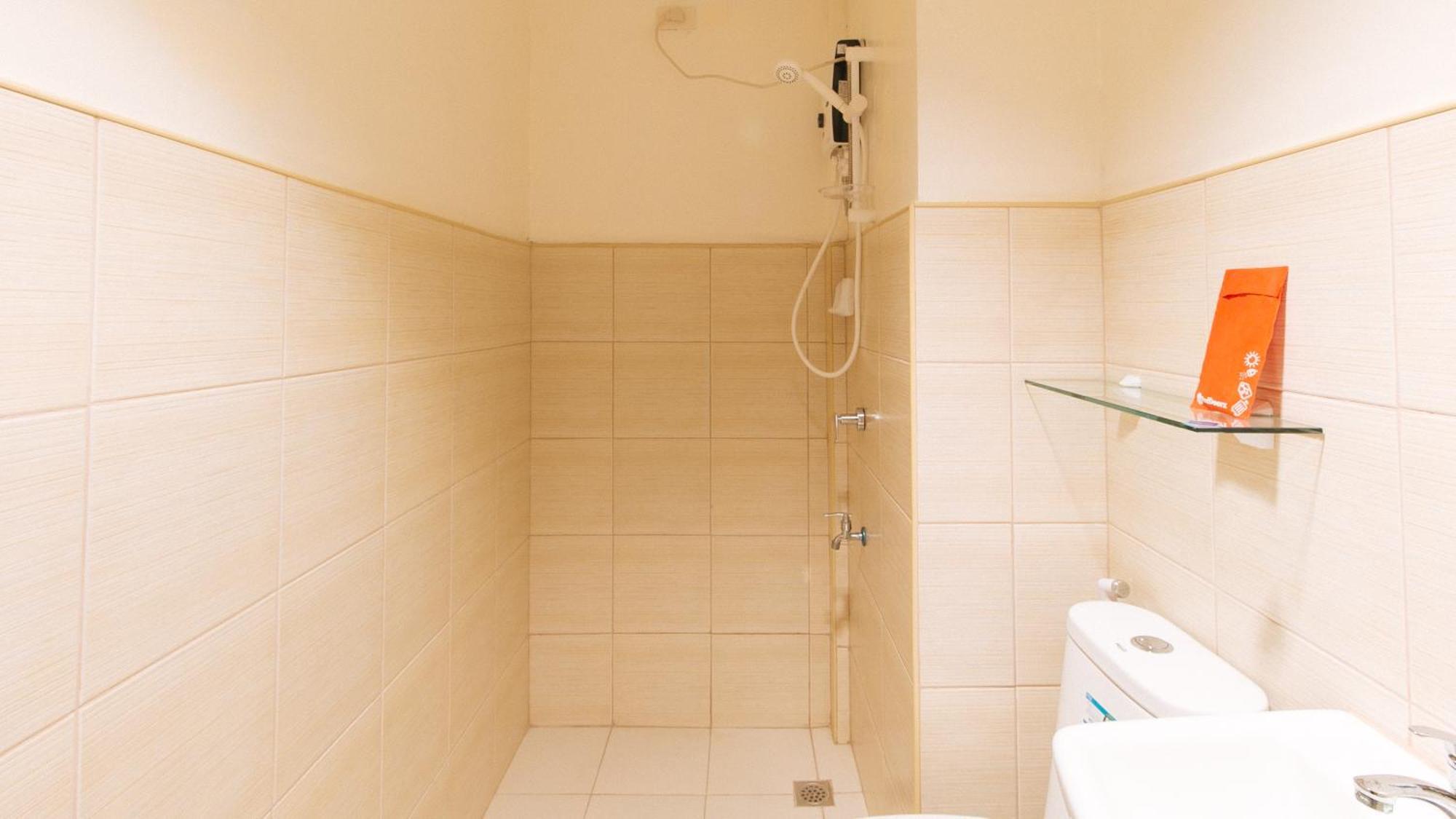 Reddoorz Plus At Alpina Heights Paranaque Paranaque City المظهر الخارجي الصورة
