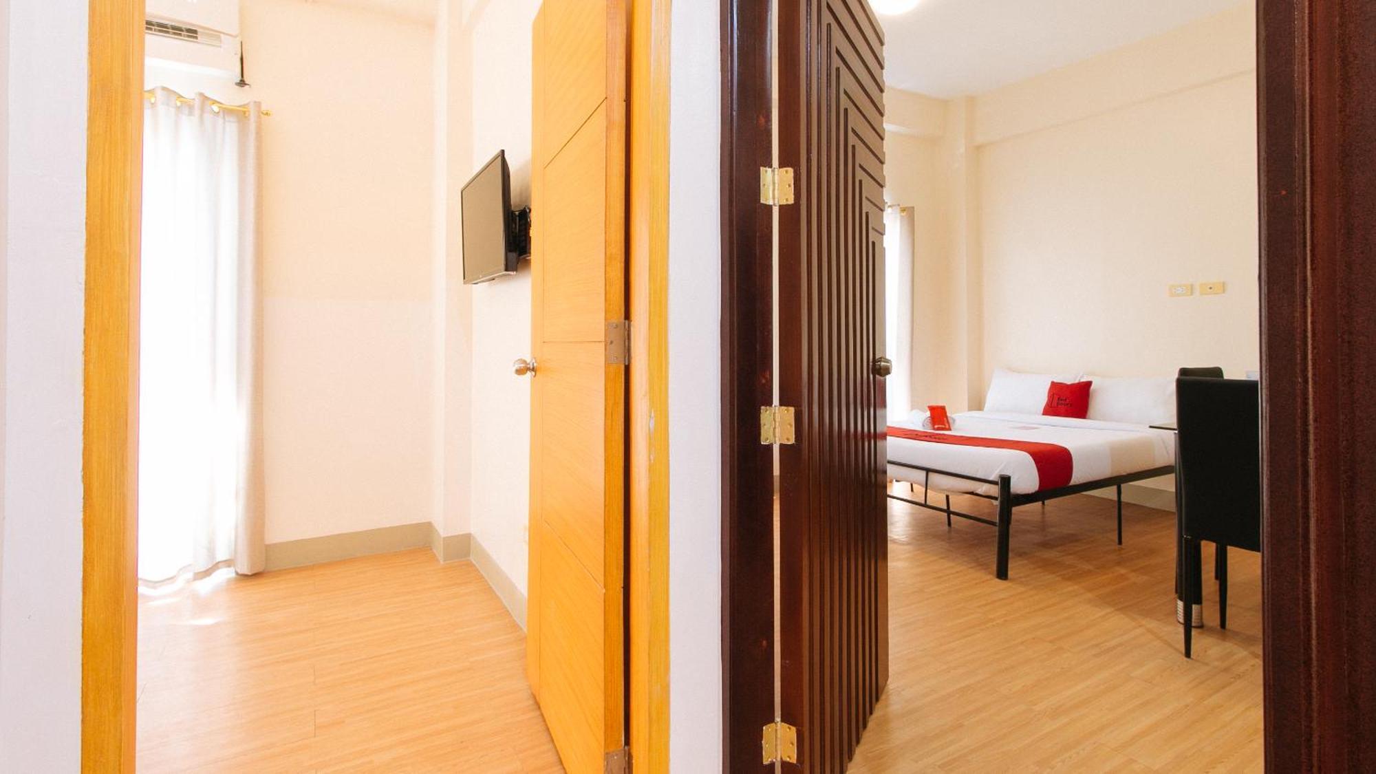 Reddoorz Plus At Alpina Heights Paranaque Paranaque City المظهر الخارجي الصورة