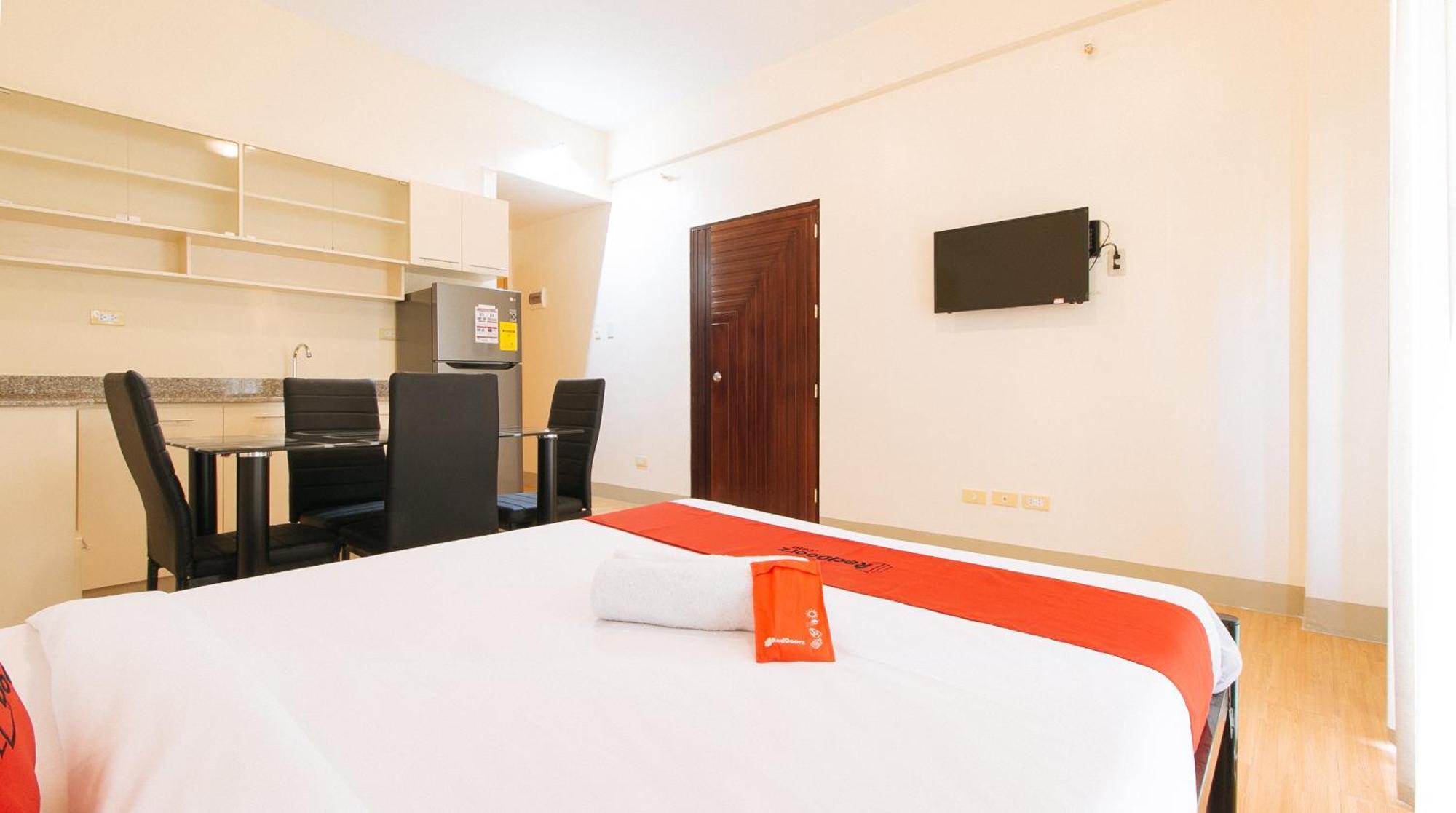 Reddoorz Plus At Alpina Heights Paranaque Paranaque City المظهر الخارجي الصورة
