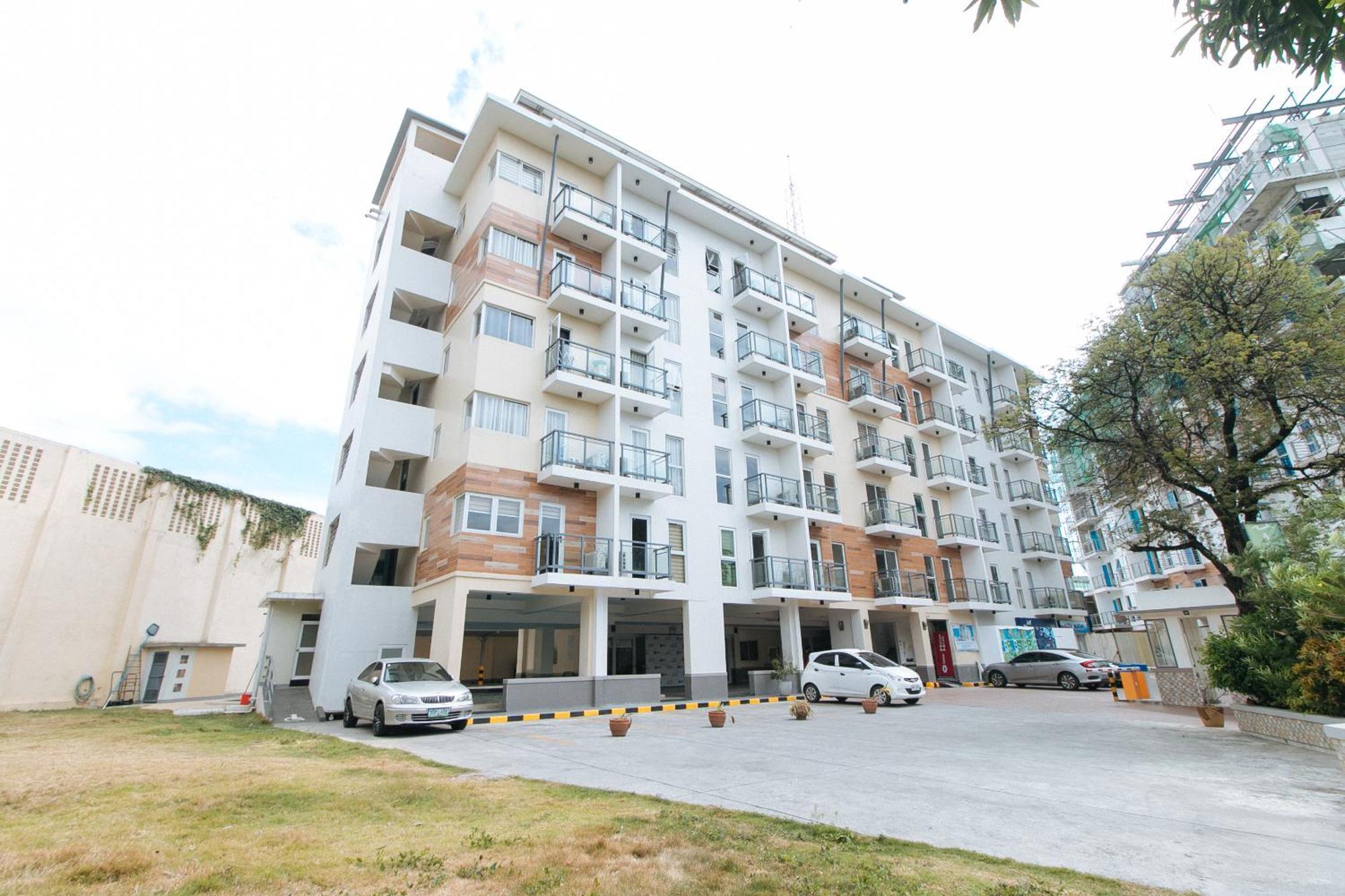 Reddoorz Plus At Alpina Heights Paranaque Paranaque City المظهر الخارجي الصورة
